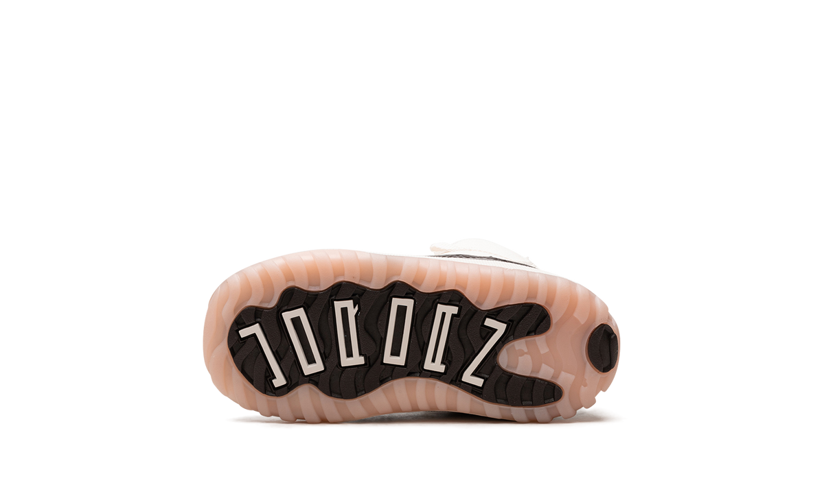 Jordan 11 Retro TD Neapolitan DO3856 101