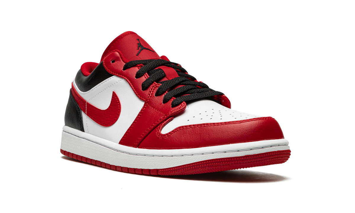 Jordan 1 low Bulls 553558 163