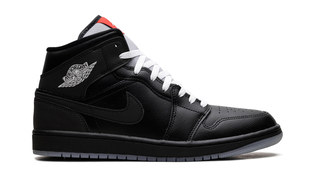 Jordan 1 Mid SE Black Metallic Reimagined HV5177 010