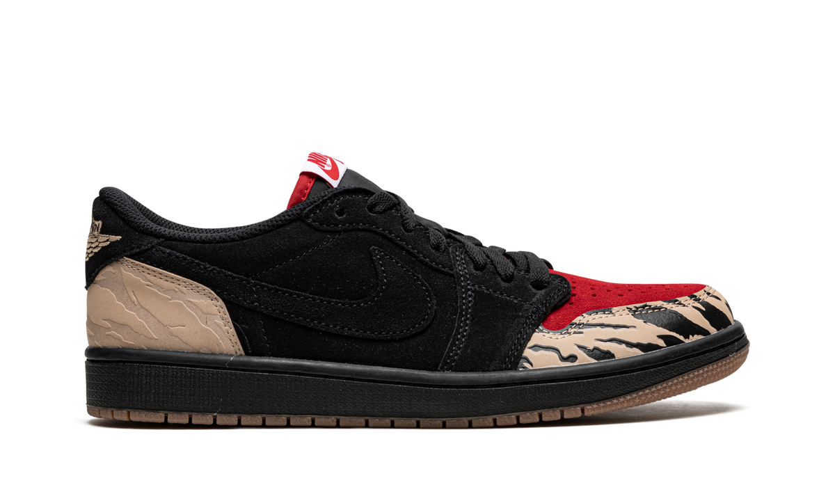 Air Jordan 1 Low SP SoleFly - Carnivore DN3400 001