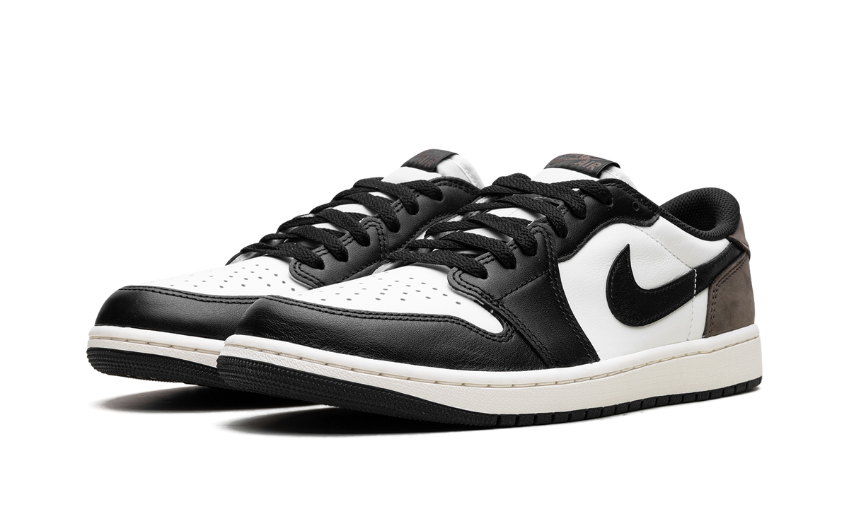 Air Jordan 1 Low OG Mocha CZ0790 102