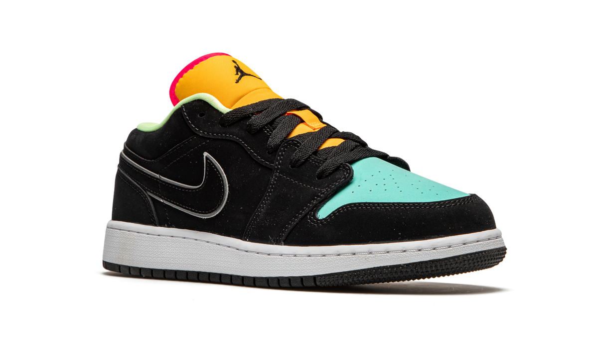 Jordan 1 Low SE GS Aurora Green CV9844 013
